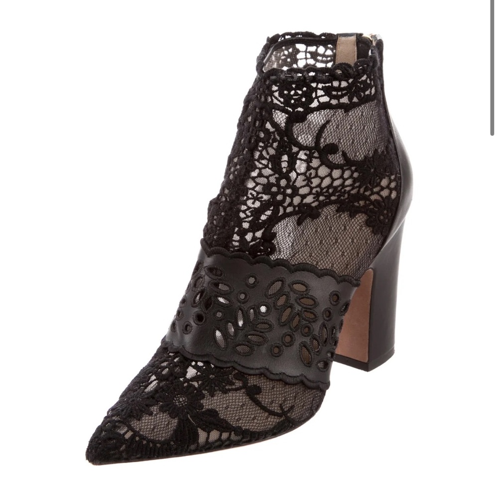 Valentino Lace Pointed-Toe Boots 💖 Size: 6 | IT 36